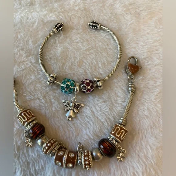 Bundle of Two‎ Bracelets - Picture 3 of 7